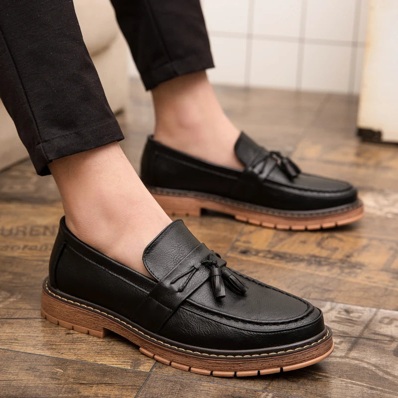 Xajzpa Men's Casual Fashion High Quality Tassel Breathable Luxury Brand Le Fu Mo Ka Xin Shoes, One Step Stepping Men's Flat Shoes