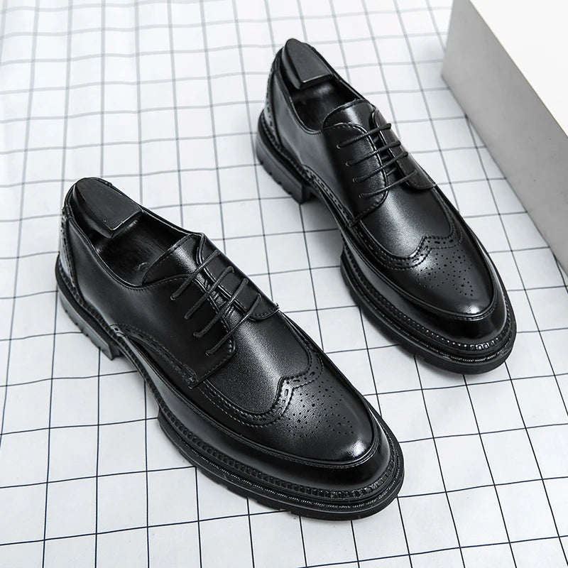 Xajzpa Men's leather shoes, Italian brand, versatile for business, formal wear, casual, high-quality brown, classic block shoes.