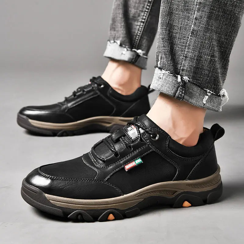 Xajzpa Novel Mountaineering Shoes Men's Casual Business Shoes Fashionable and Comfortable Outdoor Sports New Men's Shoes