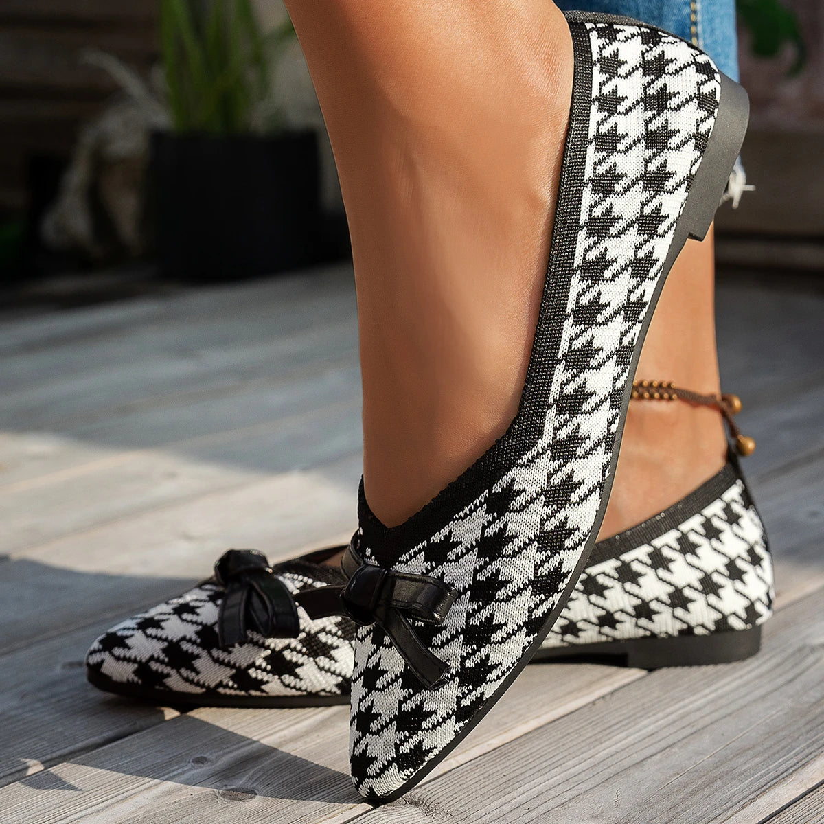 Xajzpa Fashion Rivet Pointed Toe Shallow Women Shoes Spring New PU Leather Slip on Basic Casual Flats Female Zapatos De Mujer