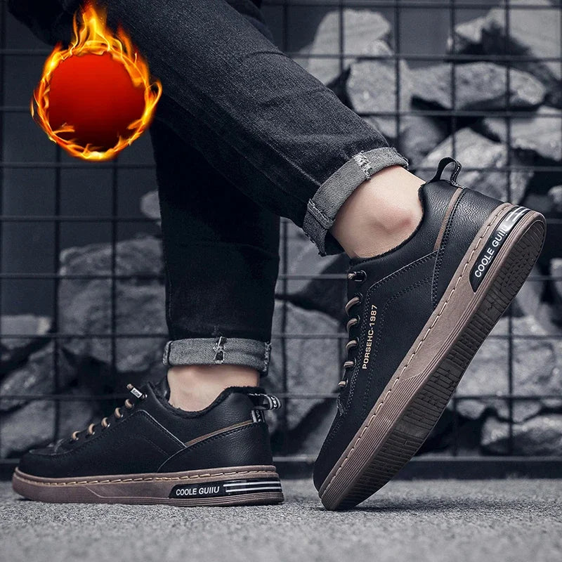 Xajzpa Little White Shoes for Men with Plush Warm Thick Soled Leather Shoes, Winter Casual Sports, Outdoor Walking, and Board Shoes