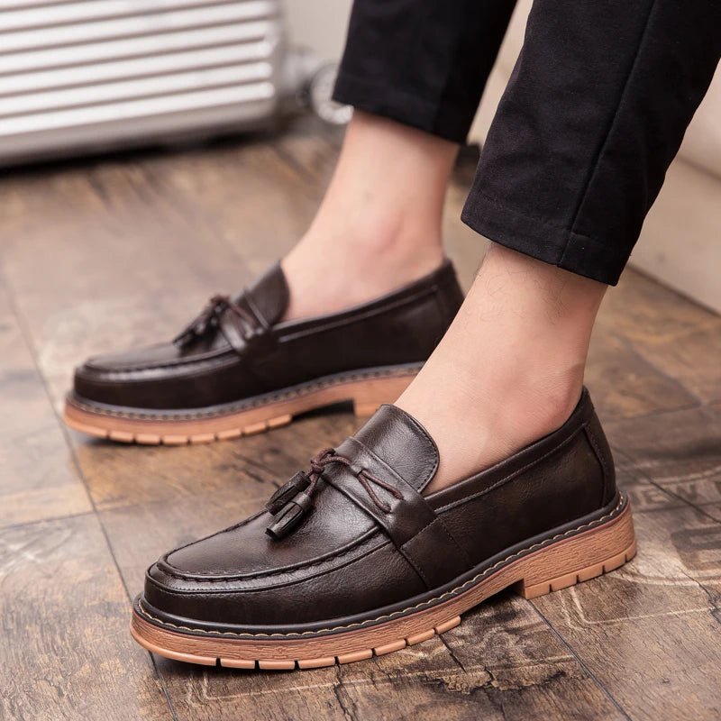 Xajzpa Men's Casual Fashion High Quality Tassel Breathable Luxury Brand Le Fu Mo Ka Xin Shoes, One Step Stepping Men's Flat Shoes