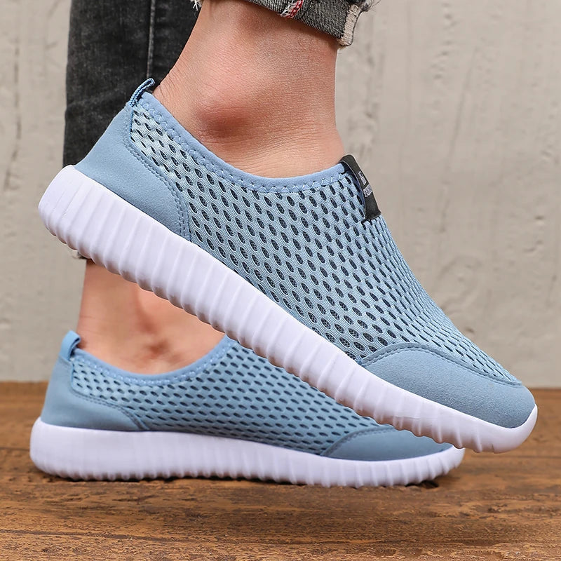 Xajzpa New Men's Mesh Running Shoes Summer Breathable Lightweight Flat Shoes Women's Soft Walking Sports Shoes Zapatillas