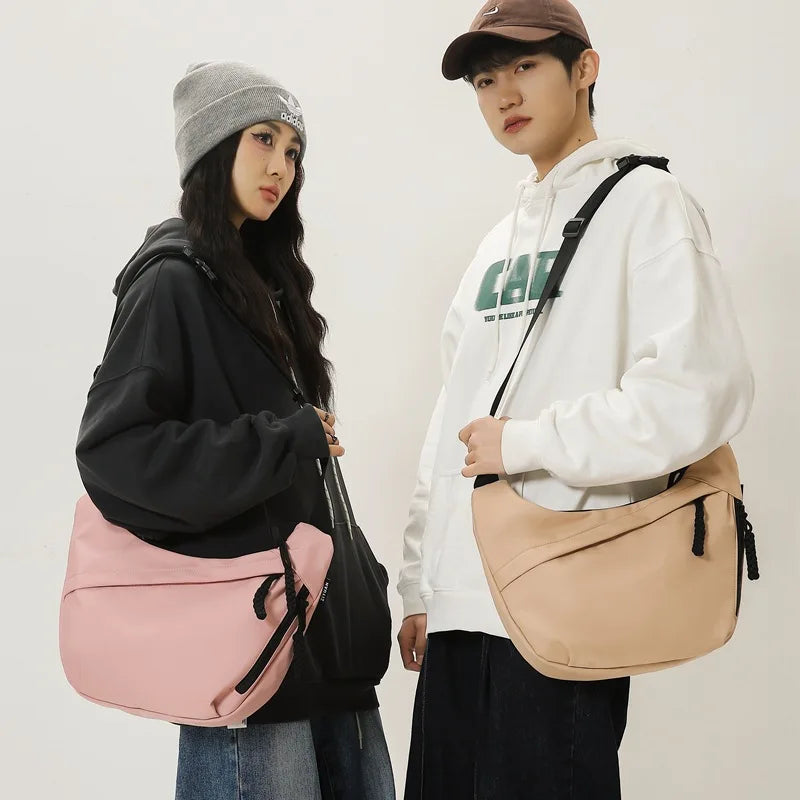 Fashionable casual men's crossbody bags trendy couplelarge capacity universal shoulder bag commuting crossbody Hobos bag