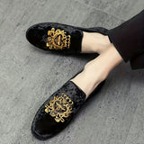 Luxurious Velvet Loafers for Men - Elegant Embroidered Design - Comfortable Non-Slip Sole - Perfect for Spring and Summer