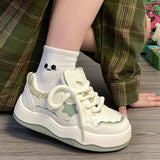 autumn new sports little white woman shoes burst all the autumn and winter thick soled shoes Daddy