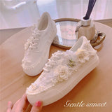 2024 New Thick-Soled White Shoes Daisy Canvas Low-Top 3cm Internal Handmade Wedding Party White Lace Shoes Lace Sneaker