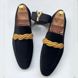 Xajzpa British Style Men Loafers Fashionable Classic Suede Deerskin Casual Dress Brooch Twisted Personality Small Leather Shoes 38-48
