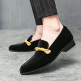 Xajzpa British Style Men Loafers Fashionable Classic Suede Deerskin Casual Dress Brooch Twisted Personality Small Leather Shoes 38-48