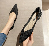 Xajzpa Casual women's flat shoes fashionable spring styles gentle versatile flat bottomed ladies pointed shallow mouth single shoes