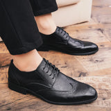 Brogue Formal Shoes Men Dress Leather Shoes Fashion Men Flats Shoes Genuine Retro Pointed Toe Oxford Male Footwear Zapatos