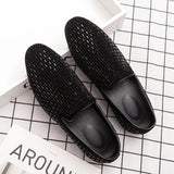 Brand Black Rhinestone Men Dress Shoes Velvet Crystal Luxury Moccasins Men's Loafers Office Business Party Flats Zapatos Hombre