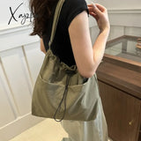 New Large Capacity Versatile Shoulder Bag for Women's Summer Popular Lightweight Shoulder Crossbody Bag Minimalist Tote Handbag