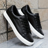 Ultra-Comfortable Classic Mens Sneakers - Secure Lace-Up Sporty Yet Refined Style Fashion-Forward